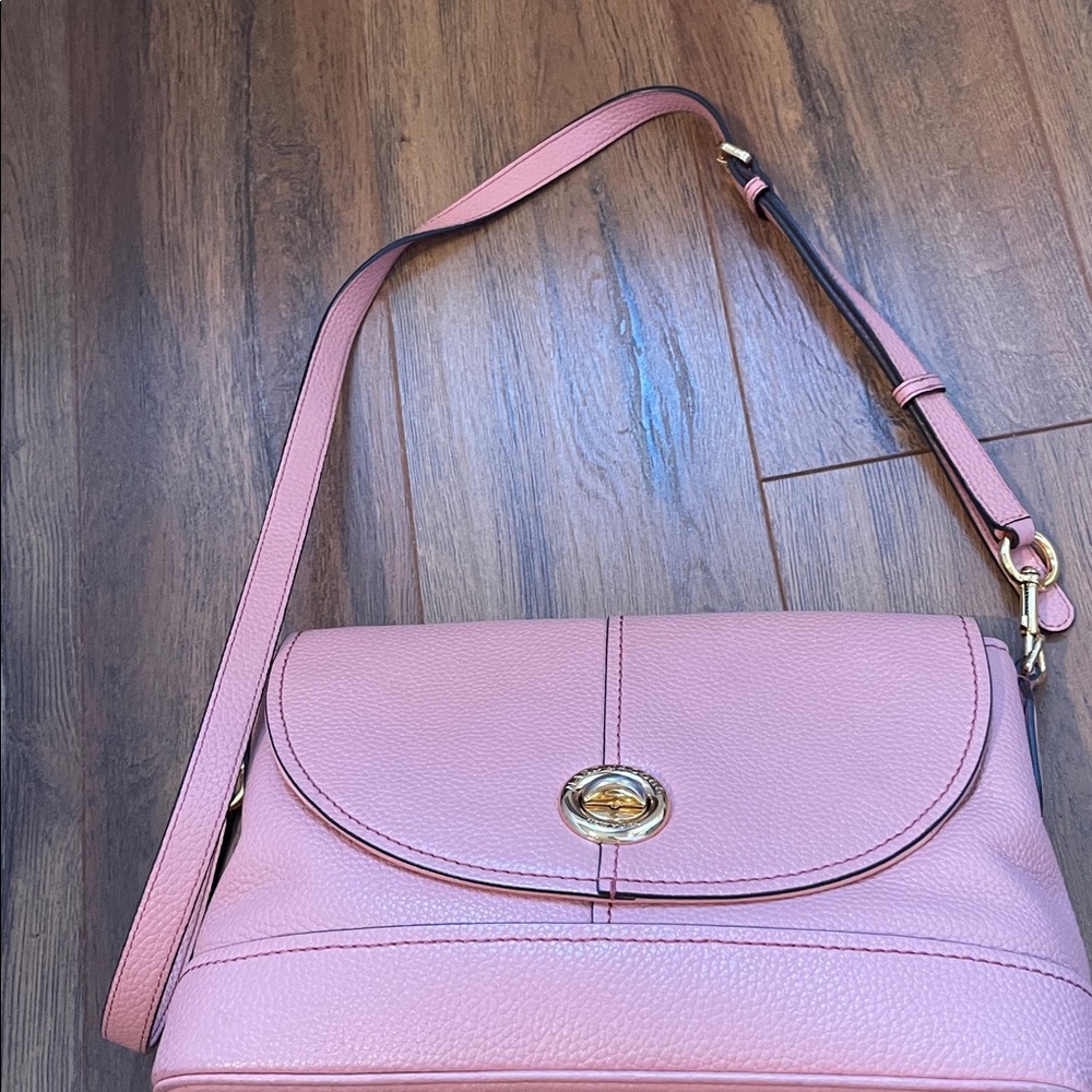 Marc Jacobs Pink Leather Bag with Gold Accents